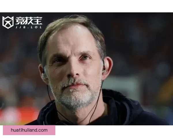 记者:本-怀特若伤缺图赫尔或启用阿诺德担任防线核心 记者:本-怀特若伤缺图赫尔或启用阿诺德担任防线核心